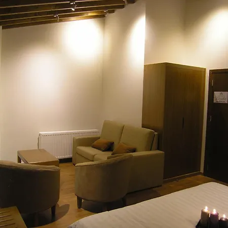 Livadia 3*