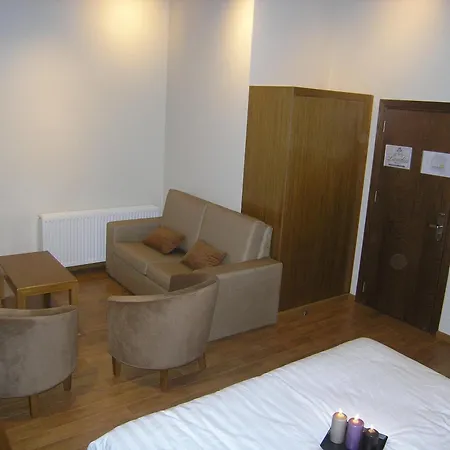 Livadia 3*