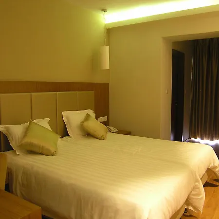 Livadia 3*